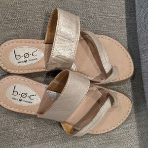 Women's Born Slip On Leather Champagne Sandals with Toe Strap Size 8/39